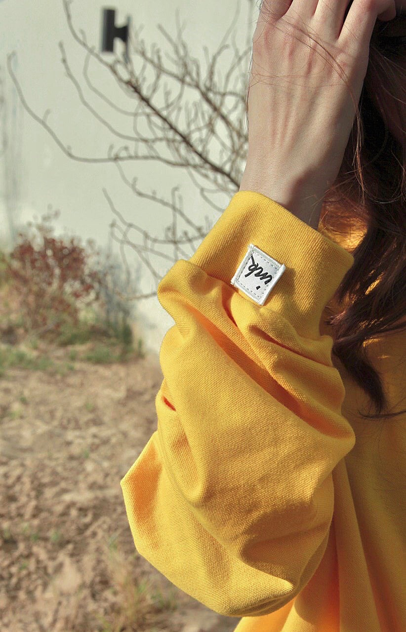 BUTTER SWEATSHIRT